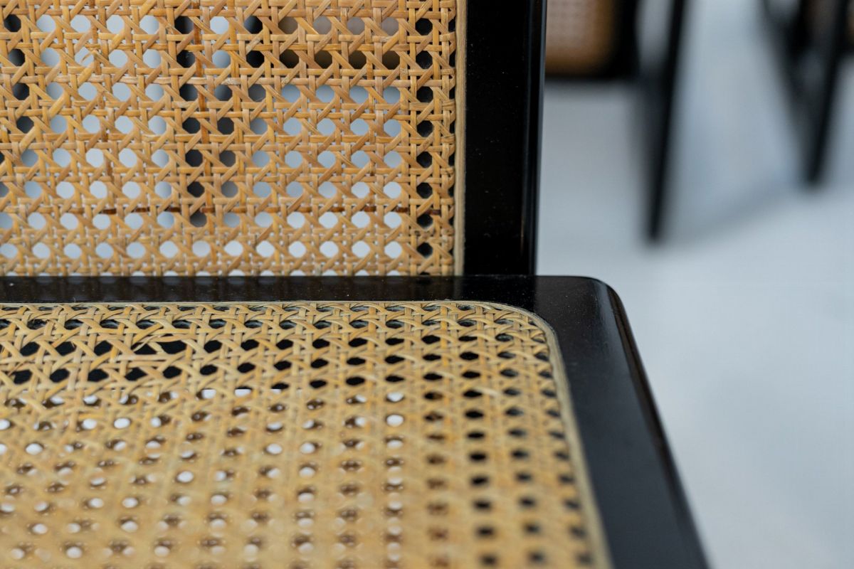 Set of Six Chair Vienna Straw and Black Wood