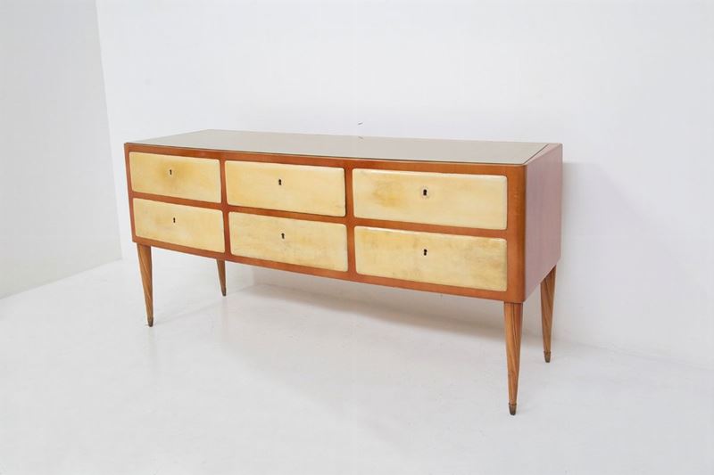 Cassettiera in pergamena e legno