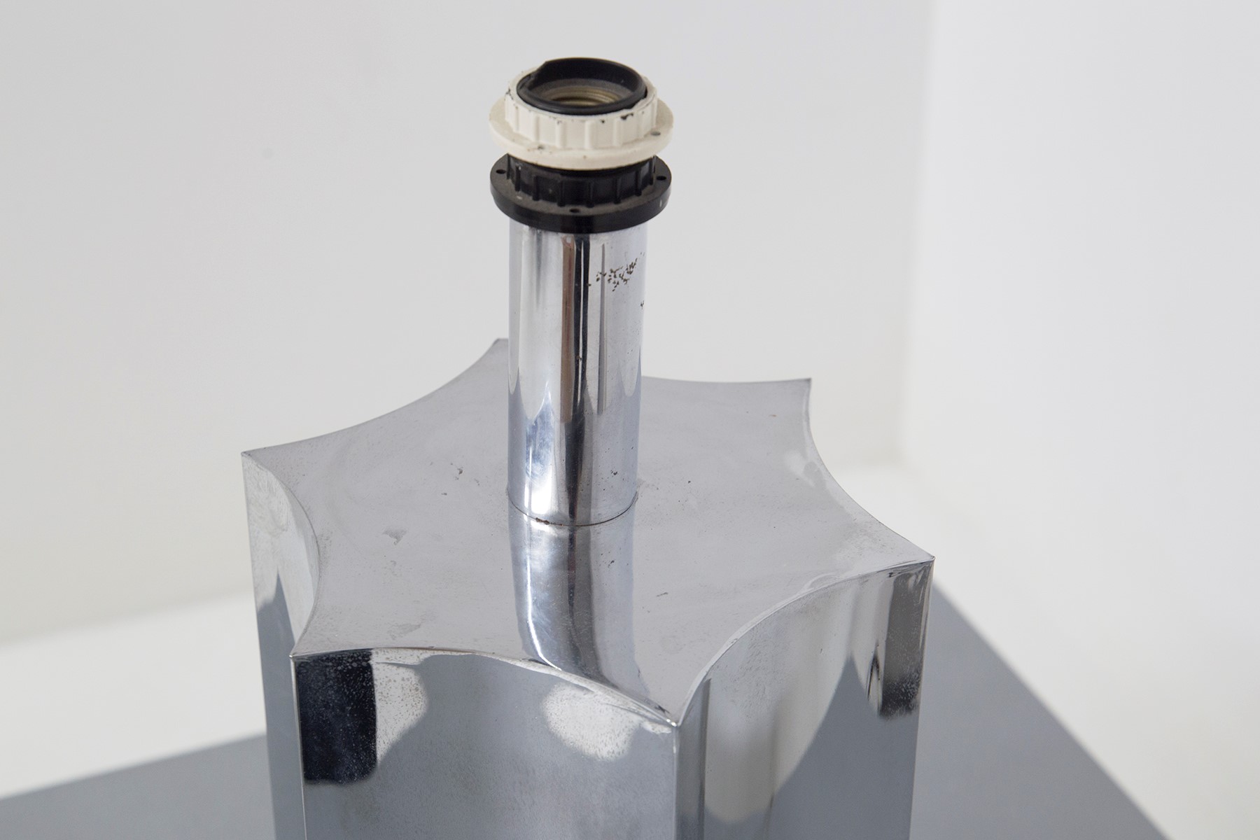 Lampada da tavolo italiana space age