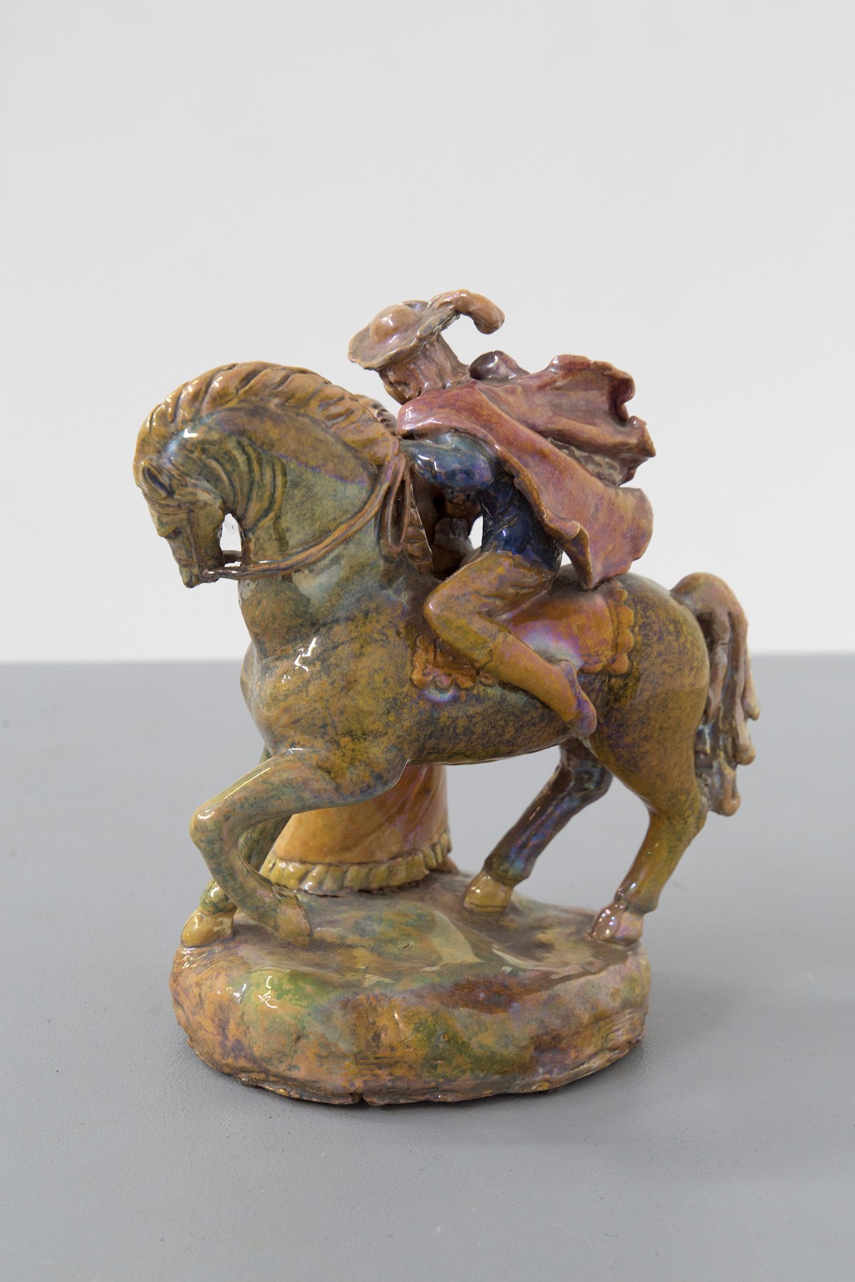 Ceramica smaltata Dama e Cavaliere Faenza