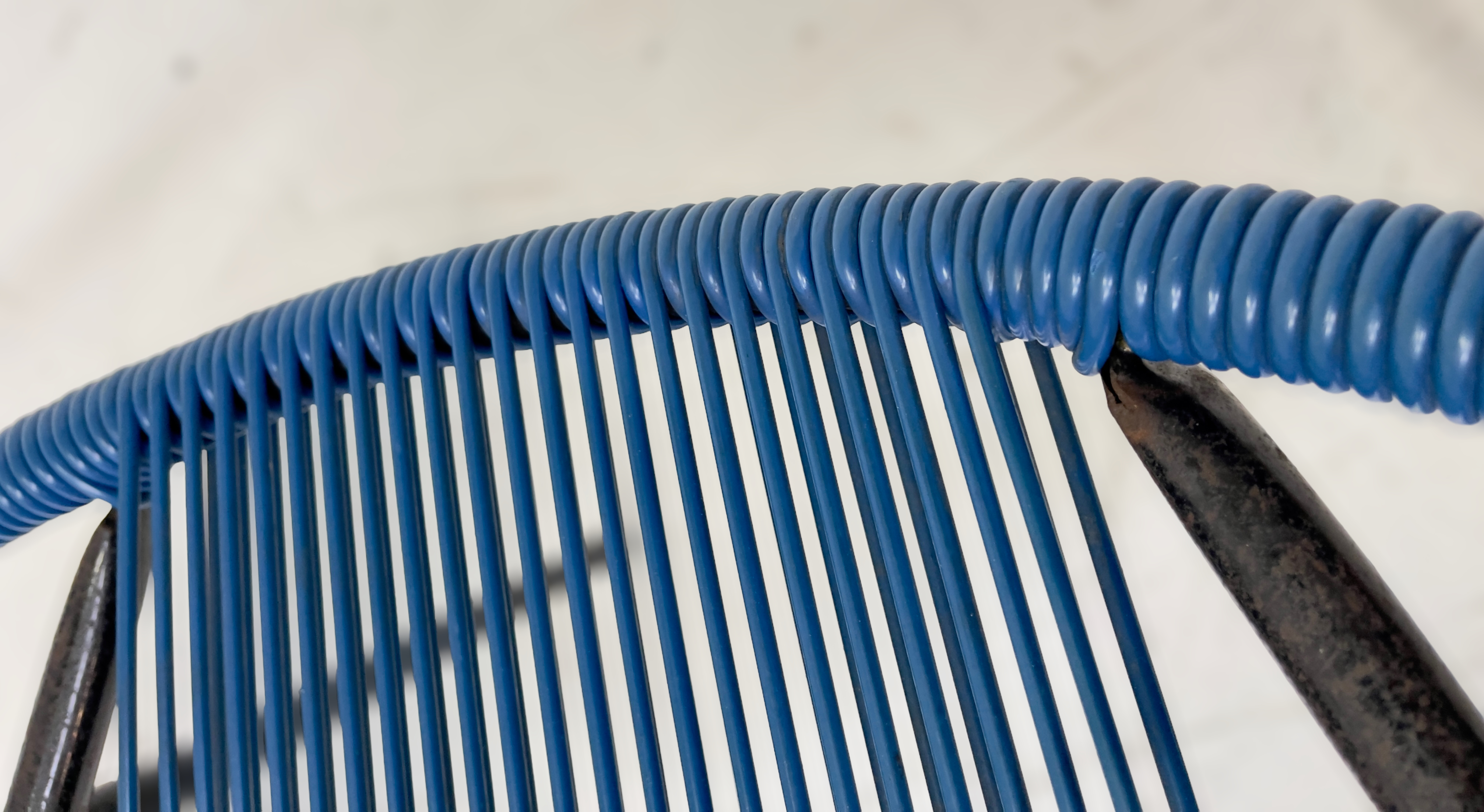 Coppia di Poltroncine da Giardino "spaghetti" Rotonde in Metallo