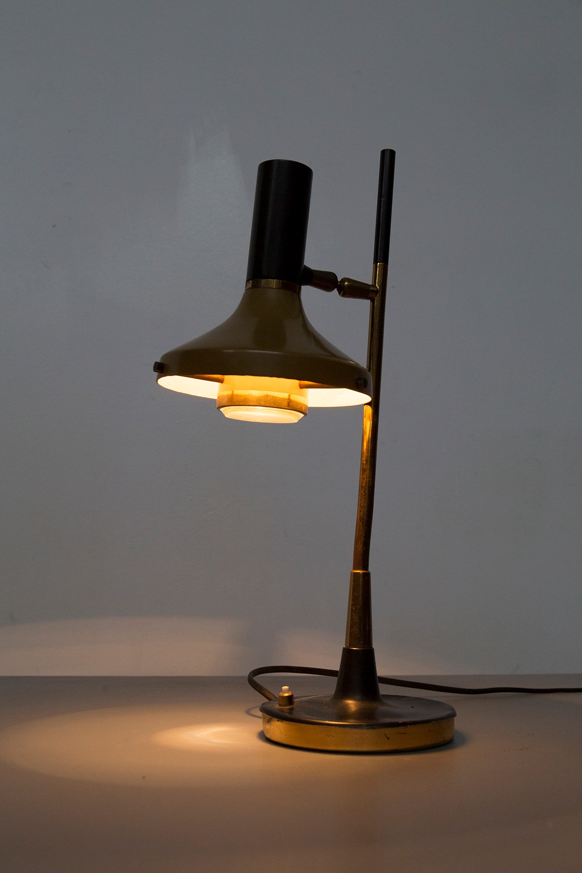 Lampada da Tavolo di Oscar Torlasco per Lumi Mod. 533