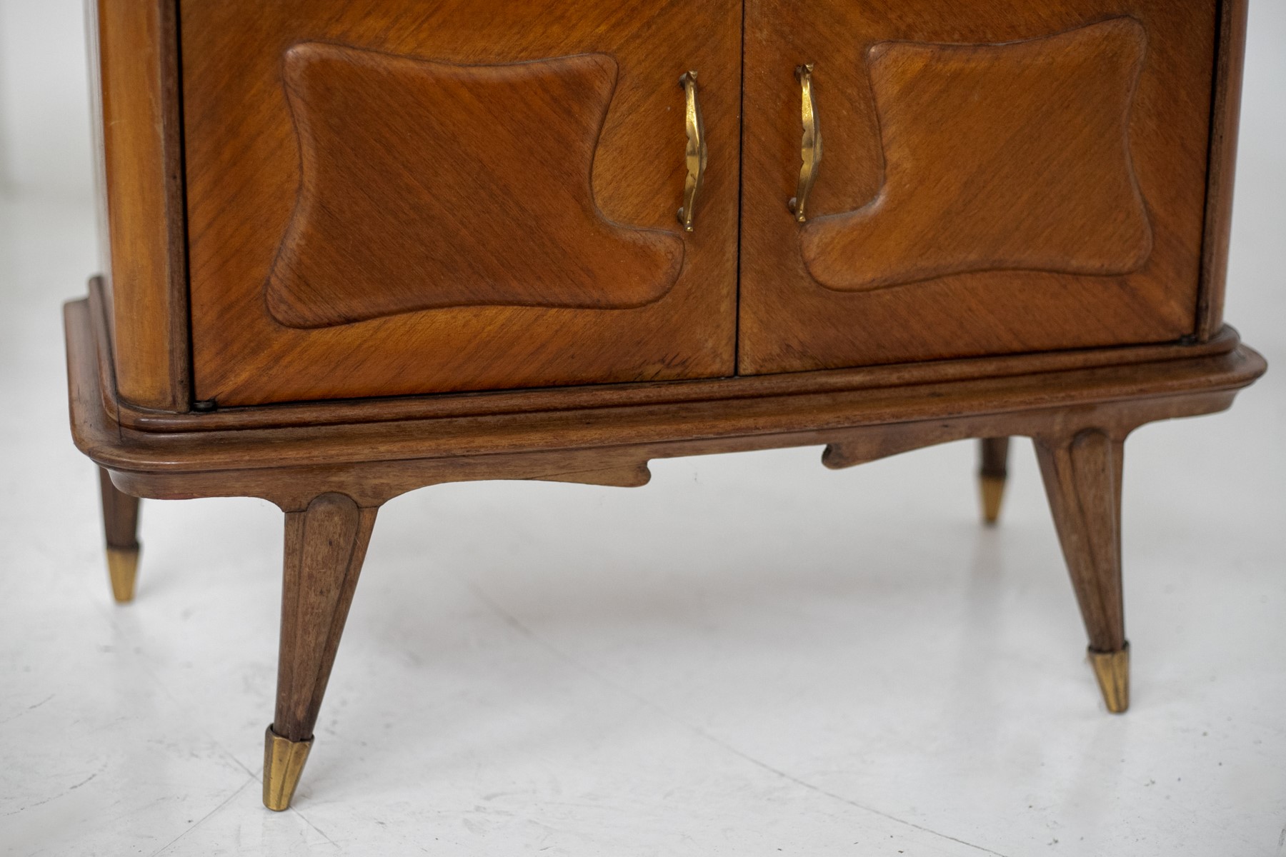 Comodini Italiani in Legno e Vetro
