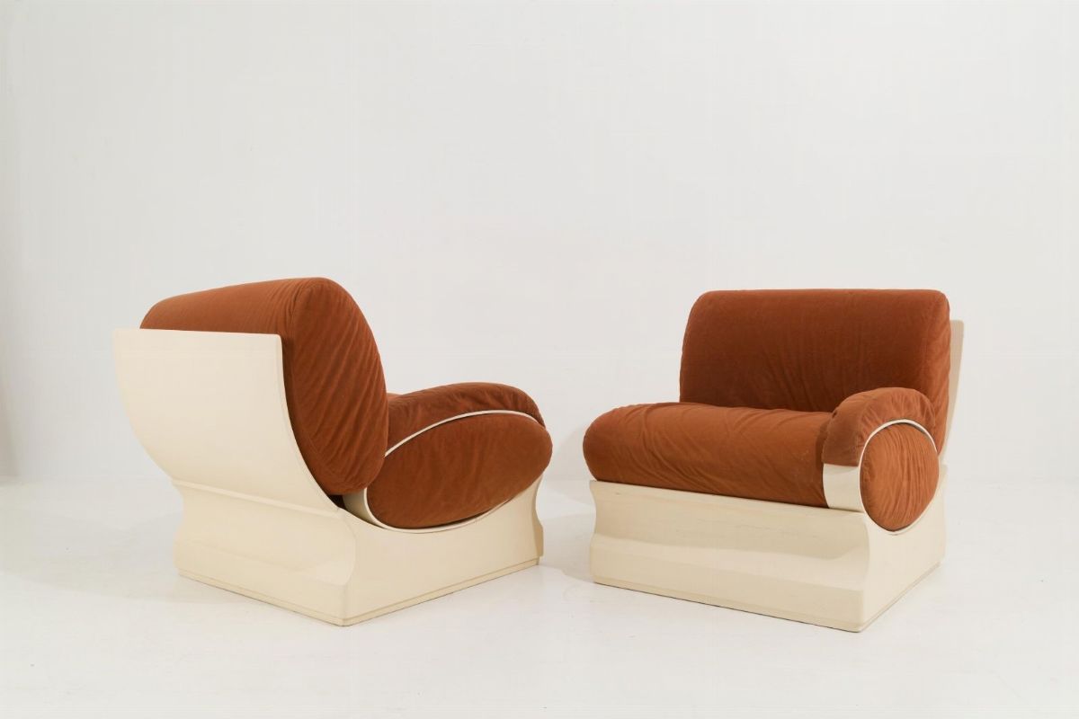 Divano a due elementi in legno e alcantara sintetica