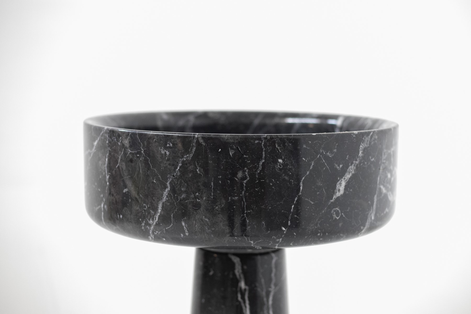 Scultura in Marmo Nero di Angelo Mangiarotti