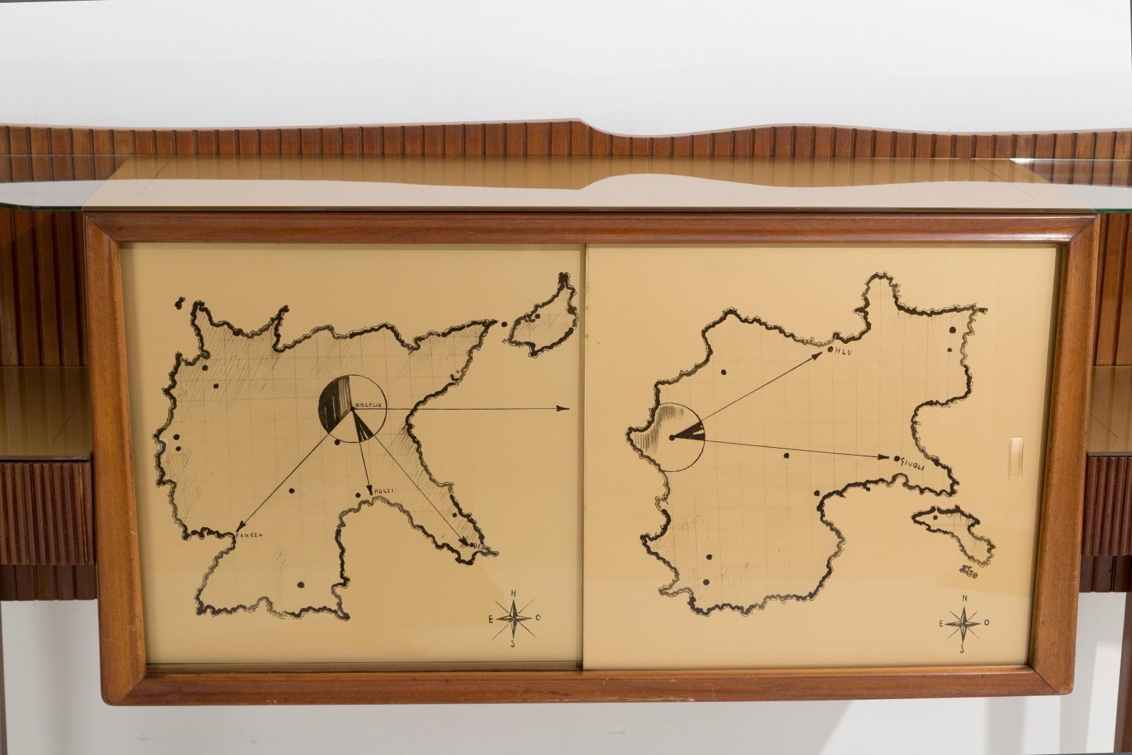 DASSI. Wooden bar cabinet. '50s