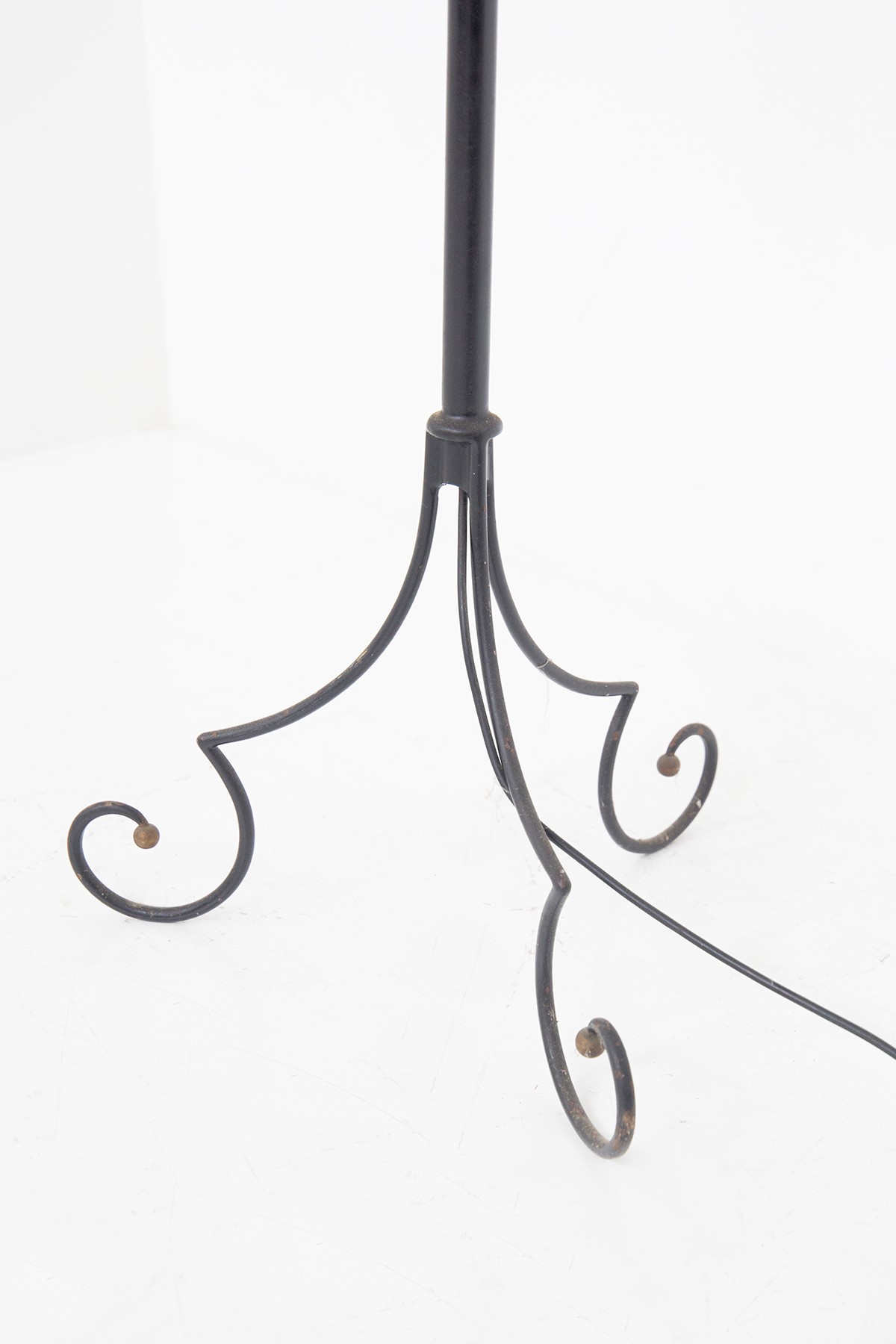 Lampada da Terra Attr. a Gilbert Poillerat