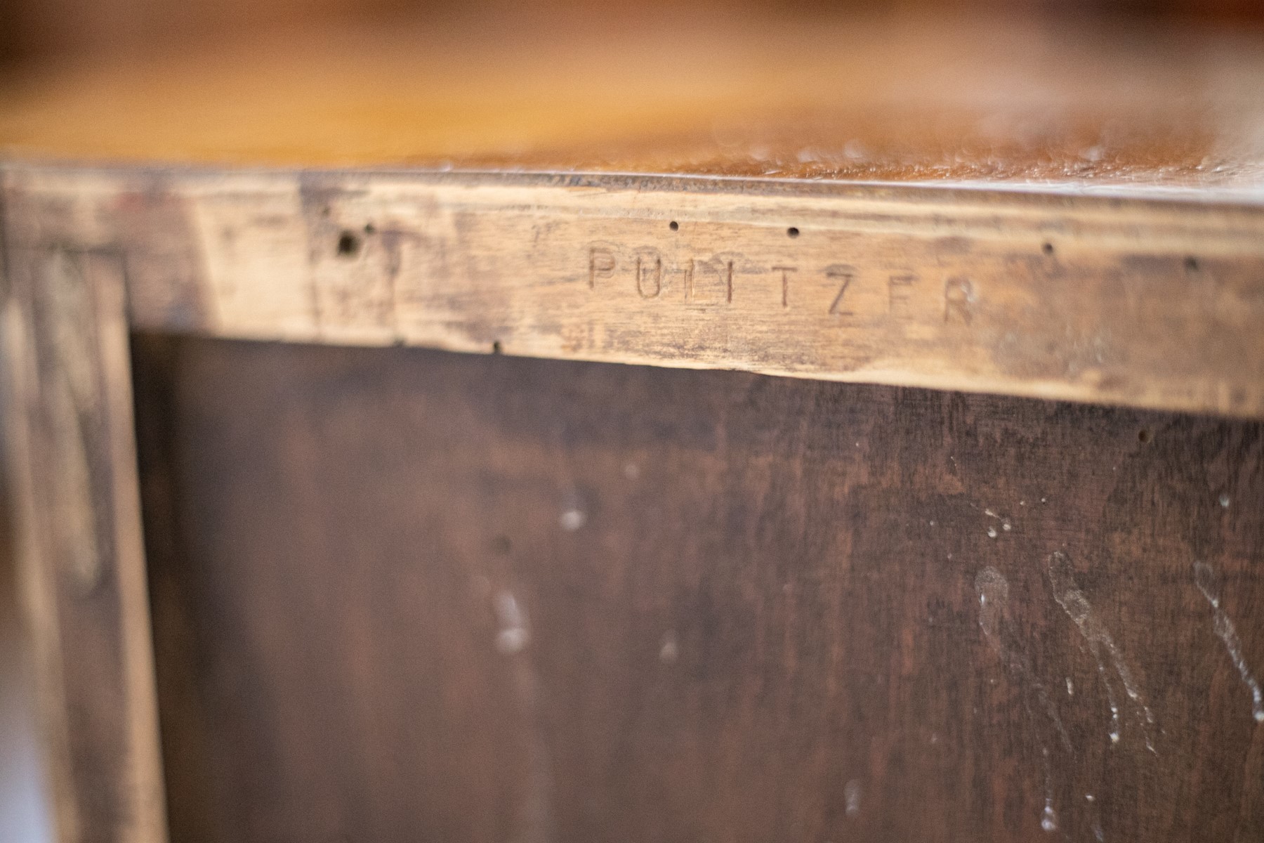 Credenza in Legno di G. Pulitzer, Firmata