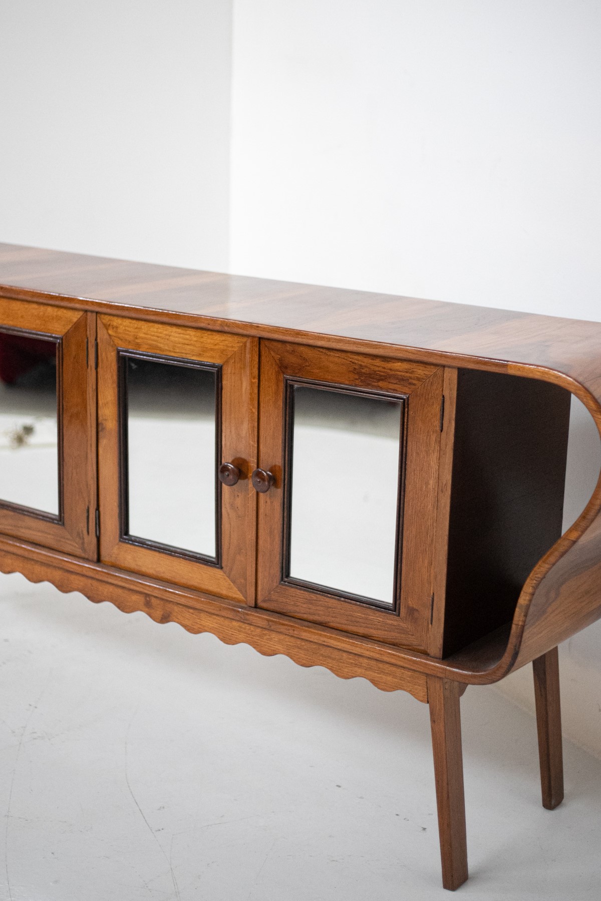 Credenza in Legno di G. Pulitzer, Firmata