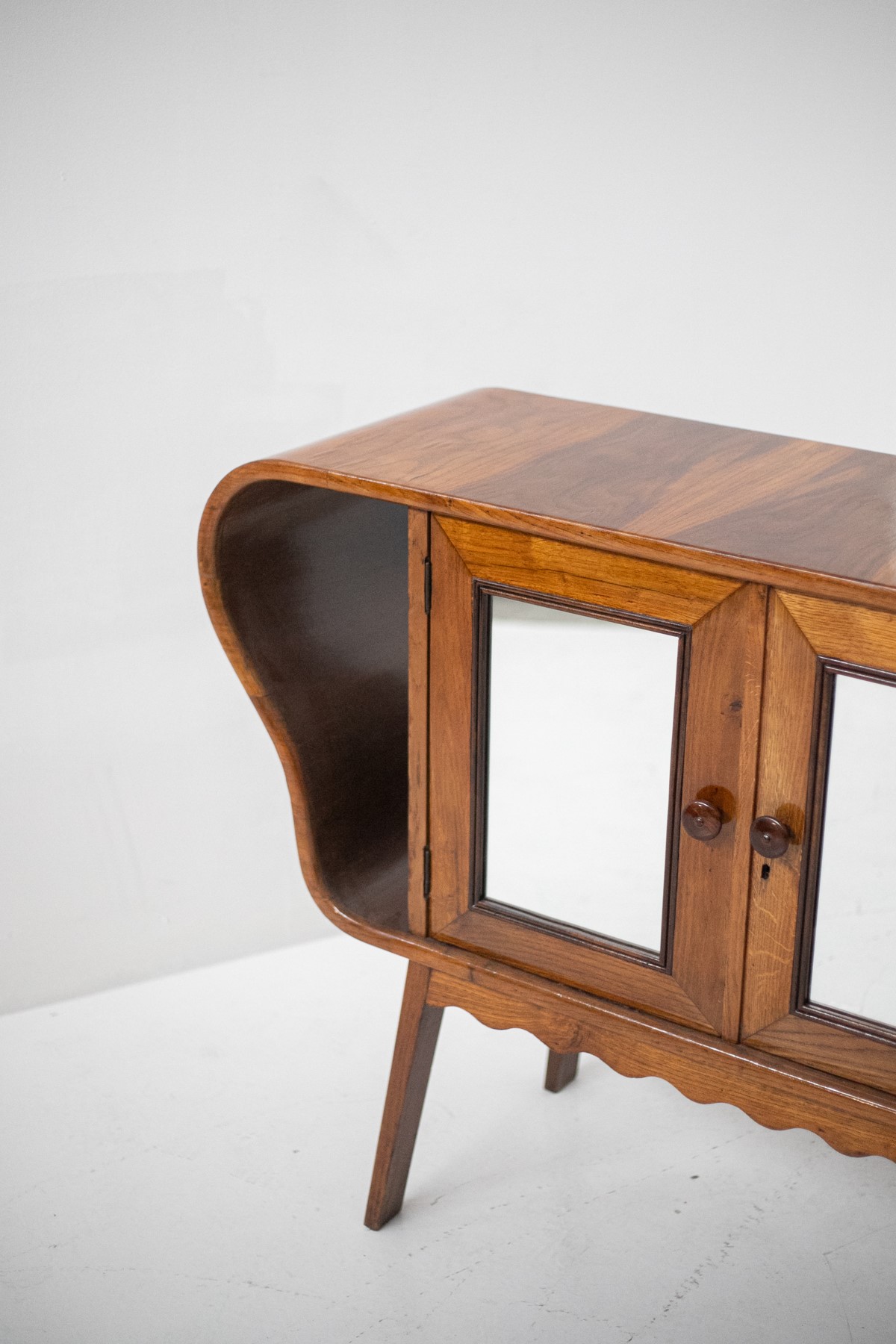 Credenza in Legno di G. Pulitzer, Firmata