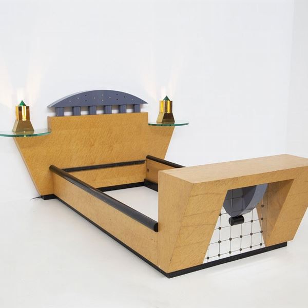 Michael  Graves - Michael Graves Bed Model "Stanhope" by Memphis