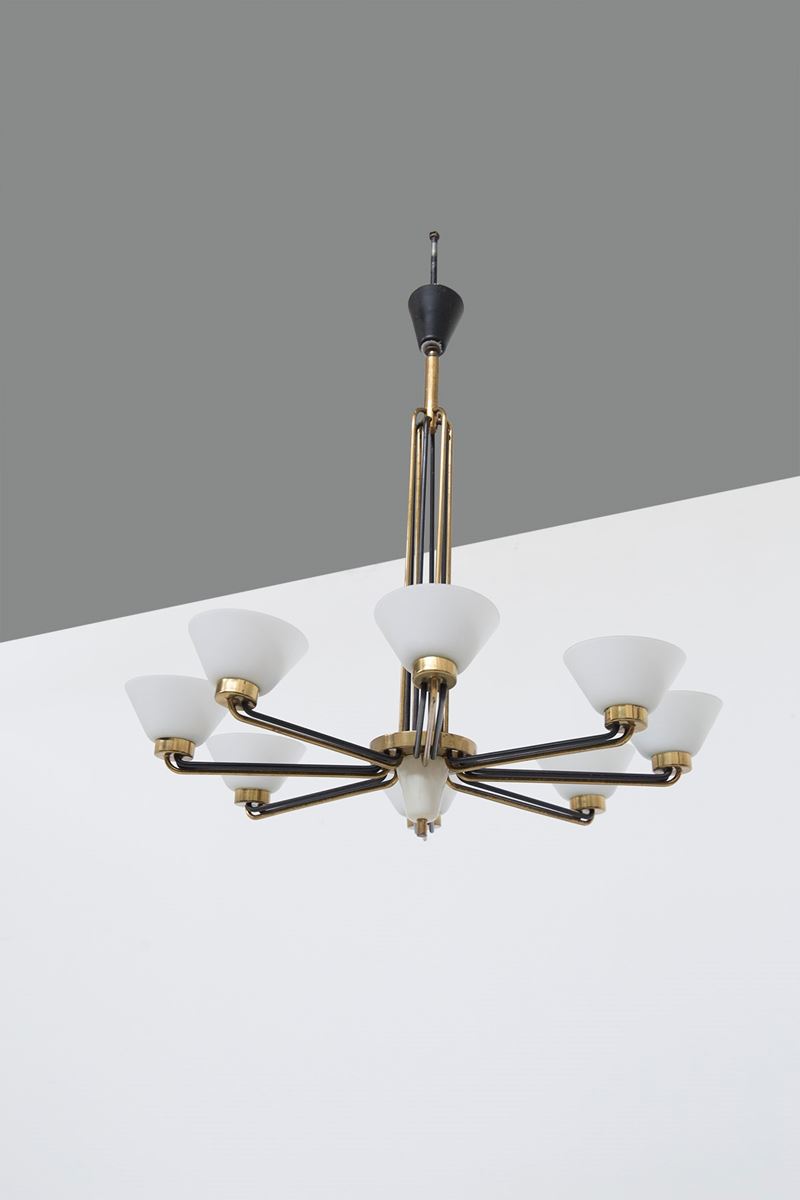 Lampadario Mid-century in ottone e vetro opalino