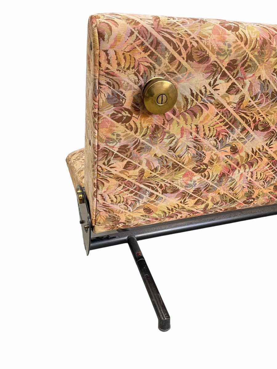 Divano D70 di Osvaldo Borsani per Tecno