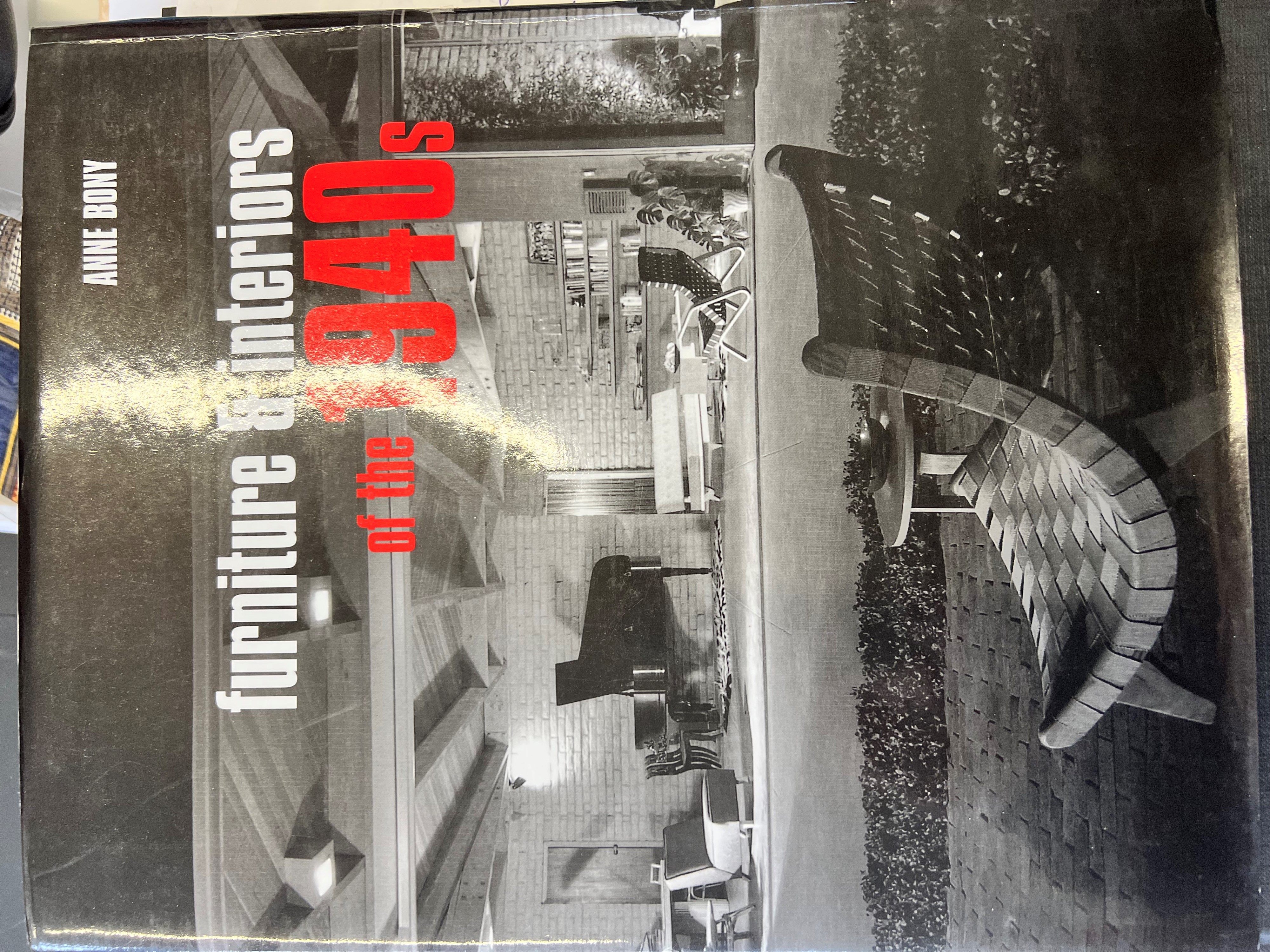 Credenza in legno laccato (attr.)