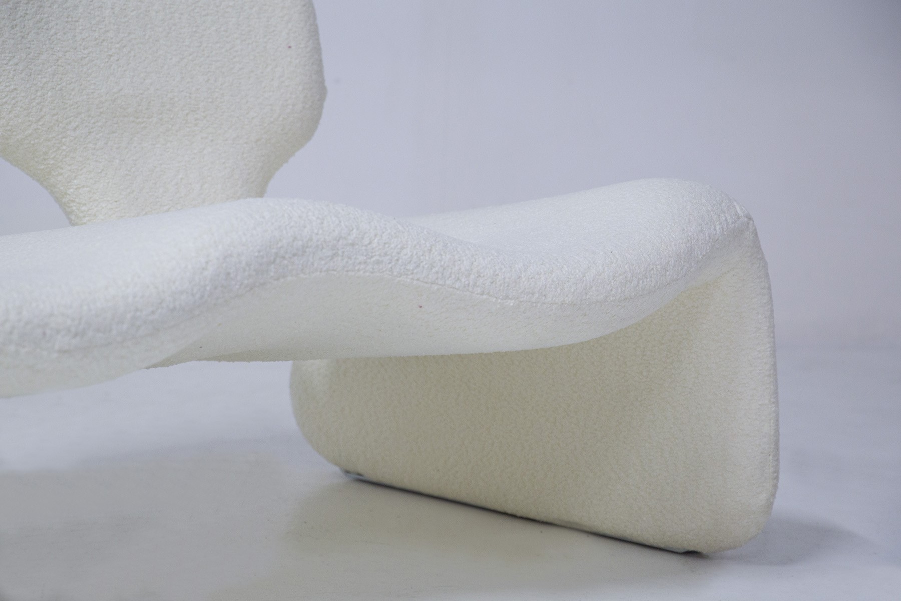 Sofa di Olivier Mourgue Mod. Djinn in Boucle Bianco