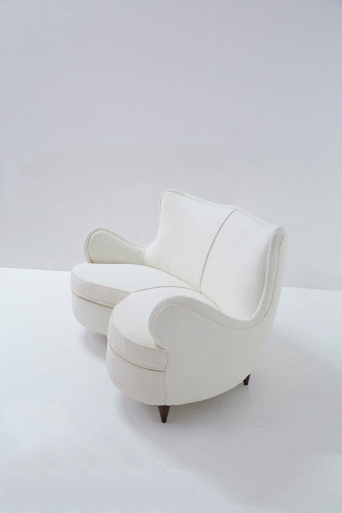 Divanetto Italiano bianco in boucle