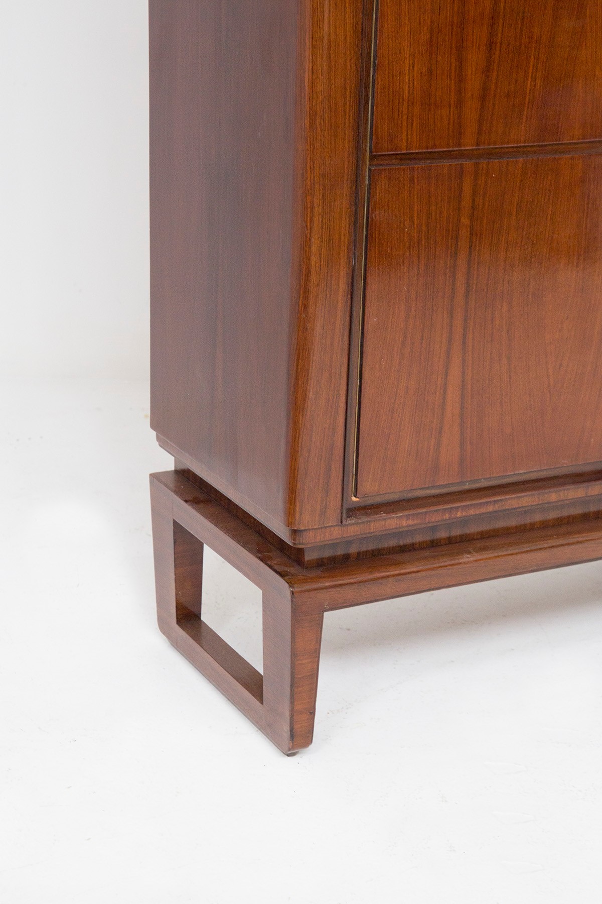 Armadio con etichetta