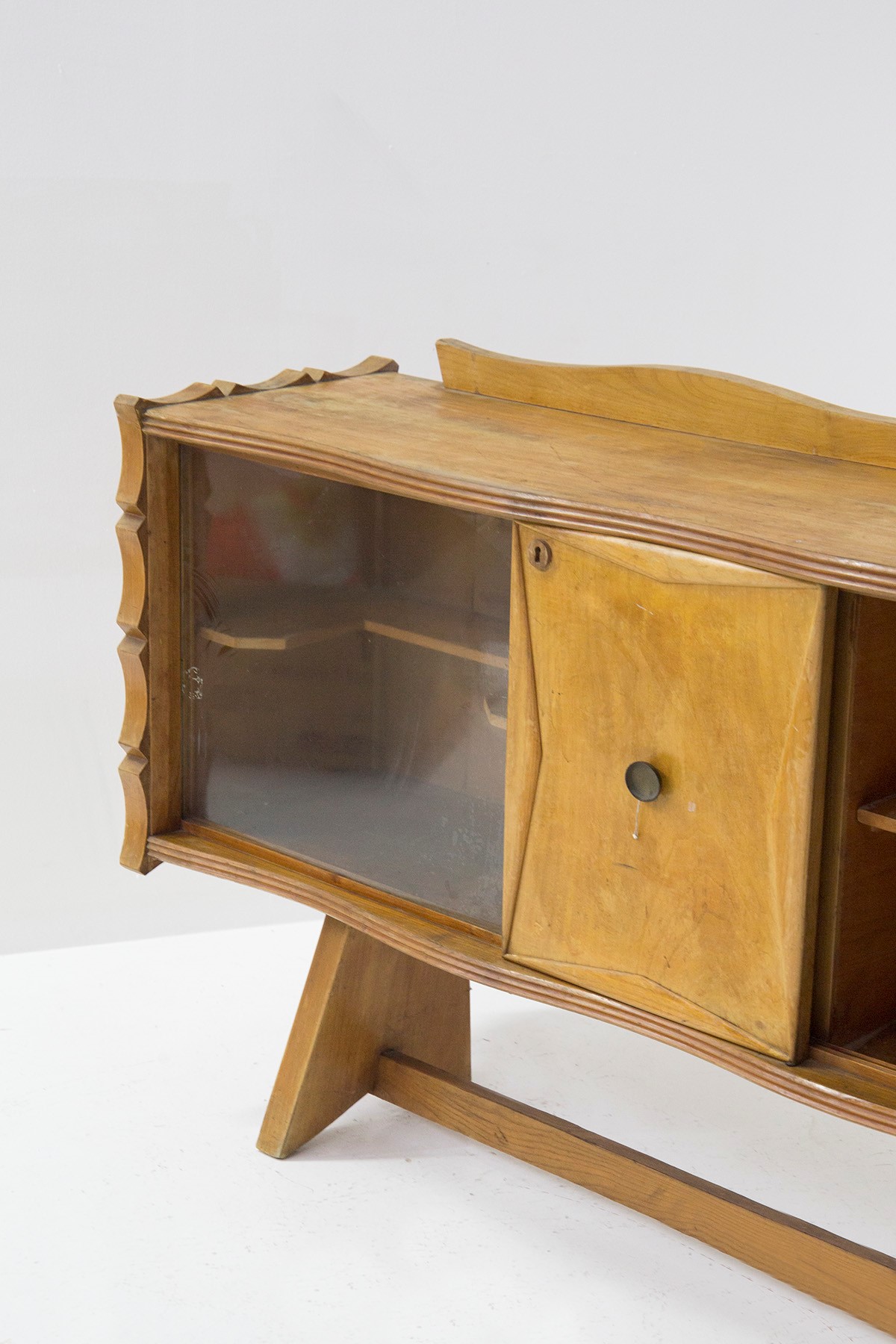 Credenza a due ante di Paolo Buffa