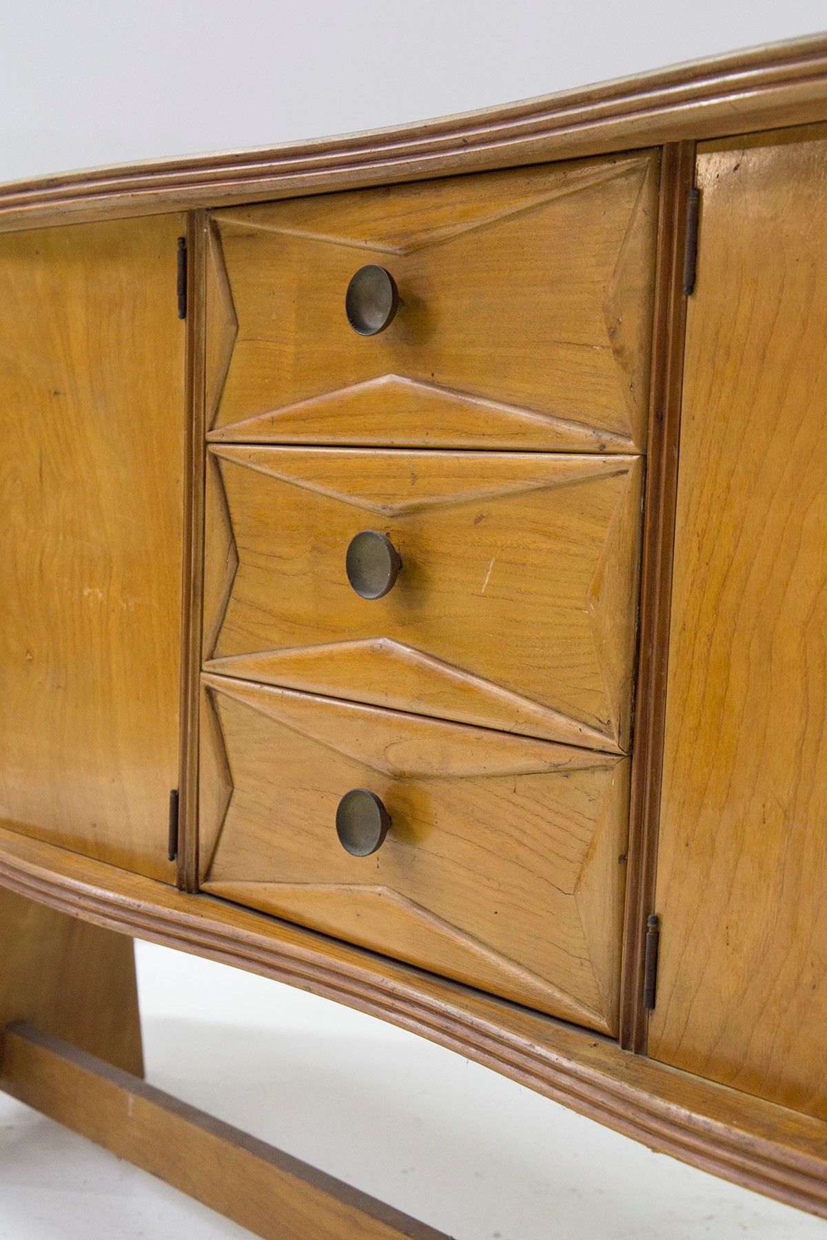 Grande credenza di Paolo Buffa