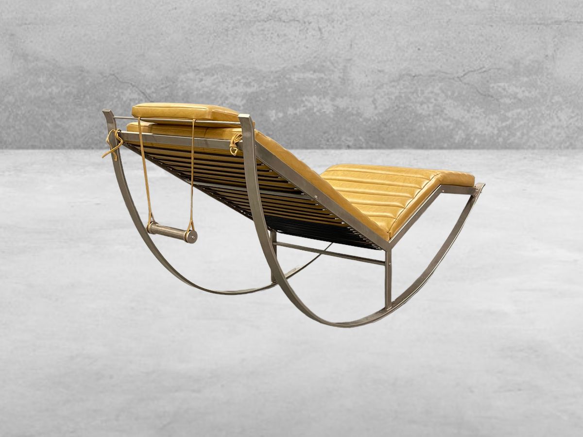 Iconica Chaise Longue Dondolo di Willy Rizzo. Pubblicata su Casa Vogue.