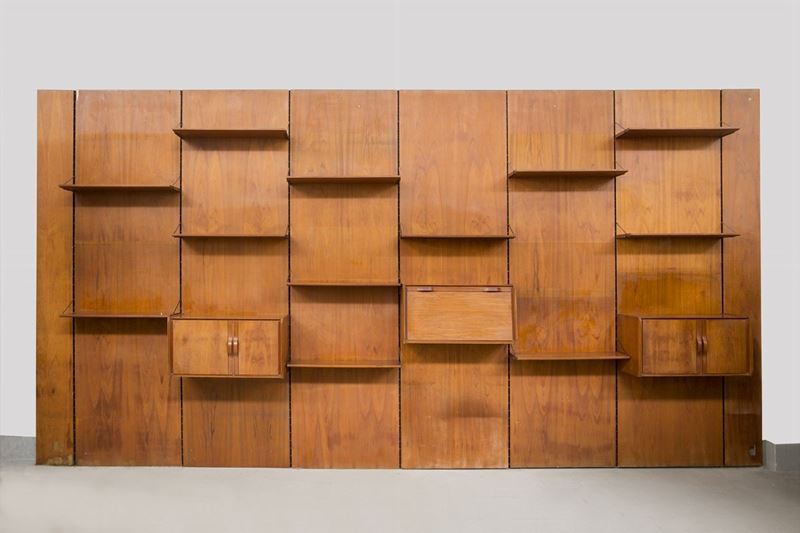 Grande libreria a muro vintage in legno