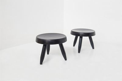 Coppia di Sgabelli di Charlotte Perriand