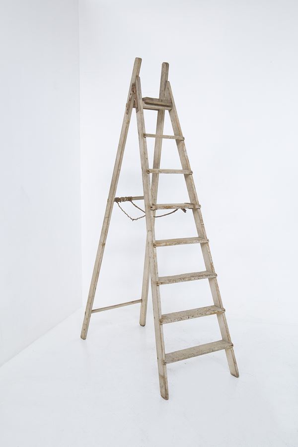 Manifattura Italiana - Large Antique Italian Decorative Ladder in White Wood