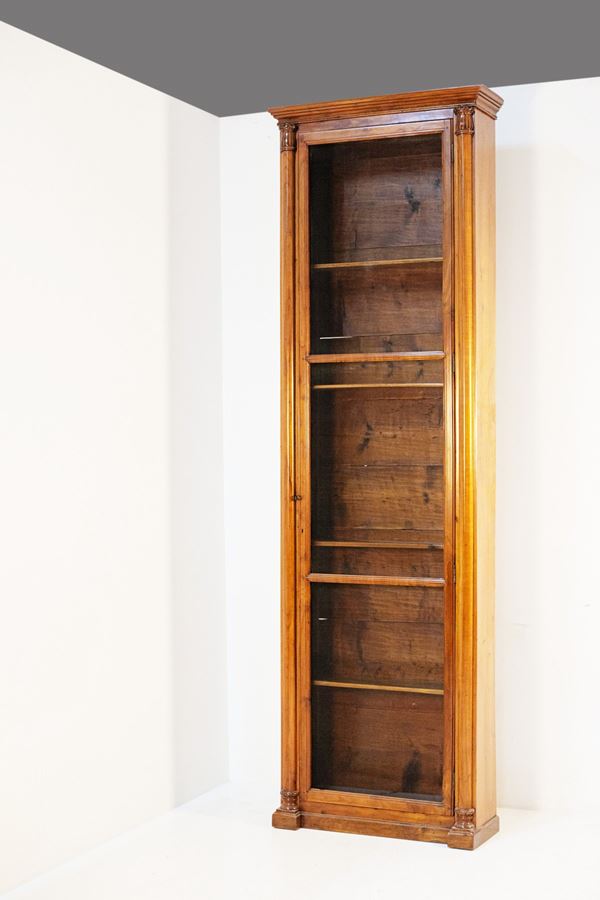 Law and Notary Offices Vintage Column Bookcase in Wood