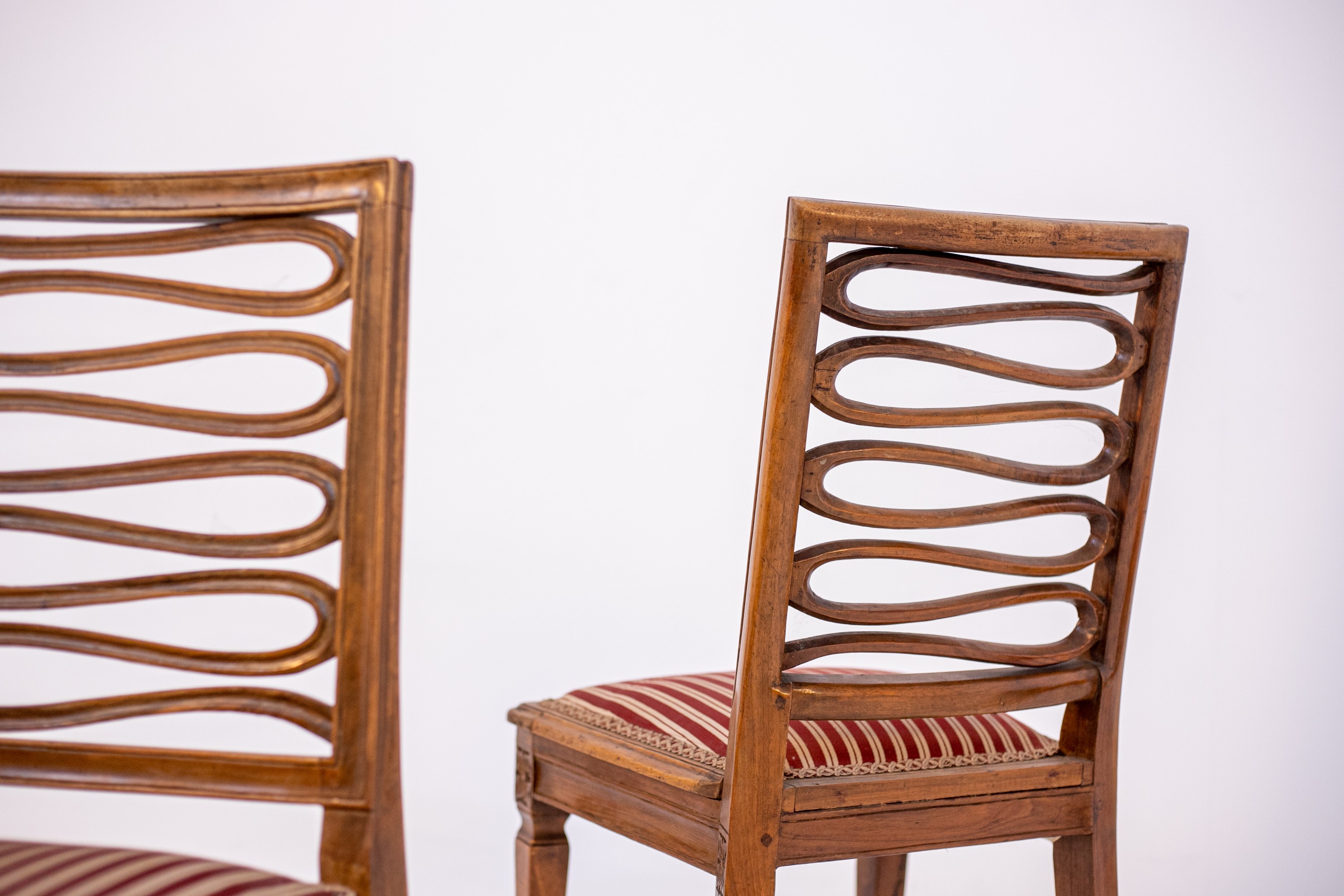 Set di Quattro Sedie Luigi XVI in Legno e Seta