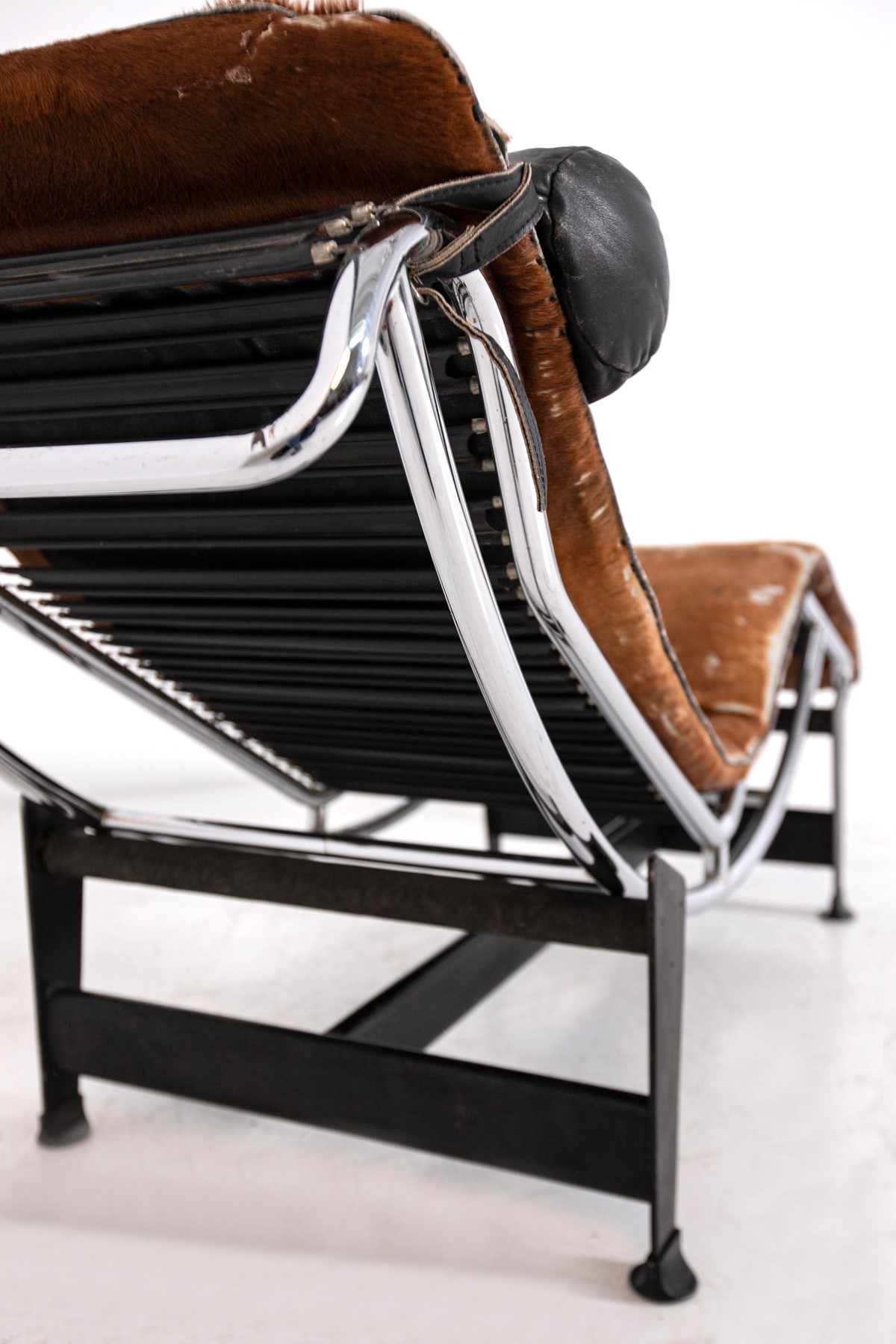 Chaise Longue Lc4 per Cassina, Charlotte Perriand Firmata
