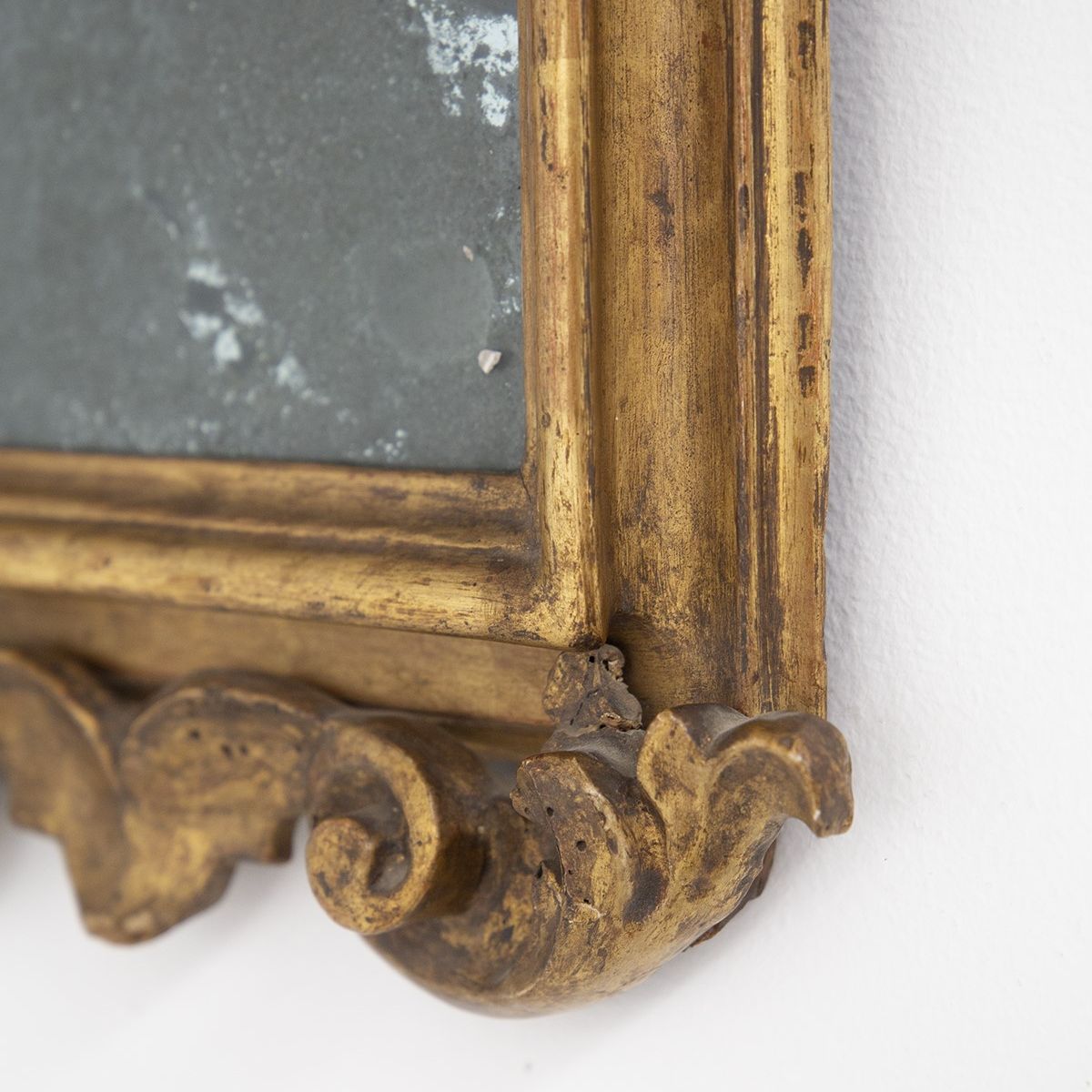 Specchio Italiano Antico in Legno Dorato Dipinto