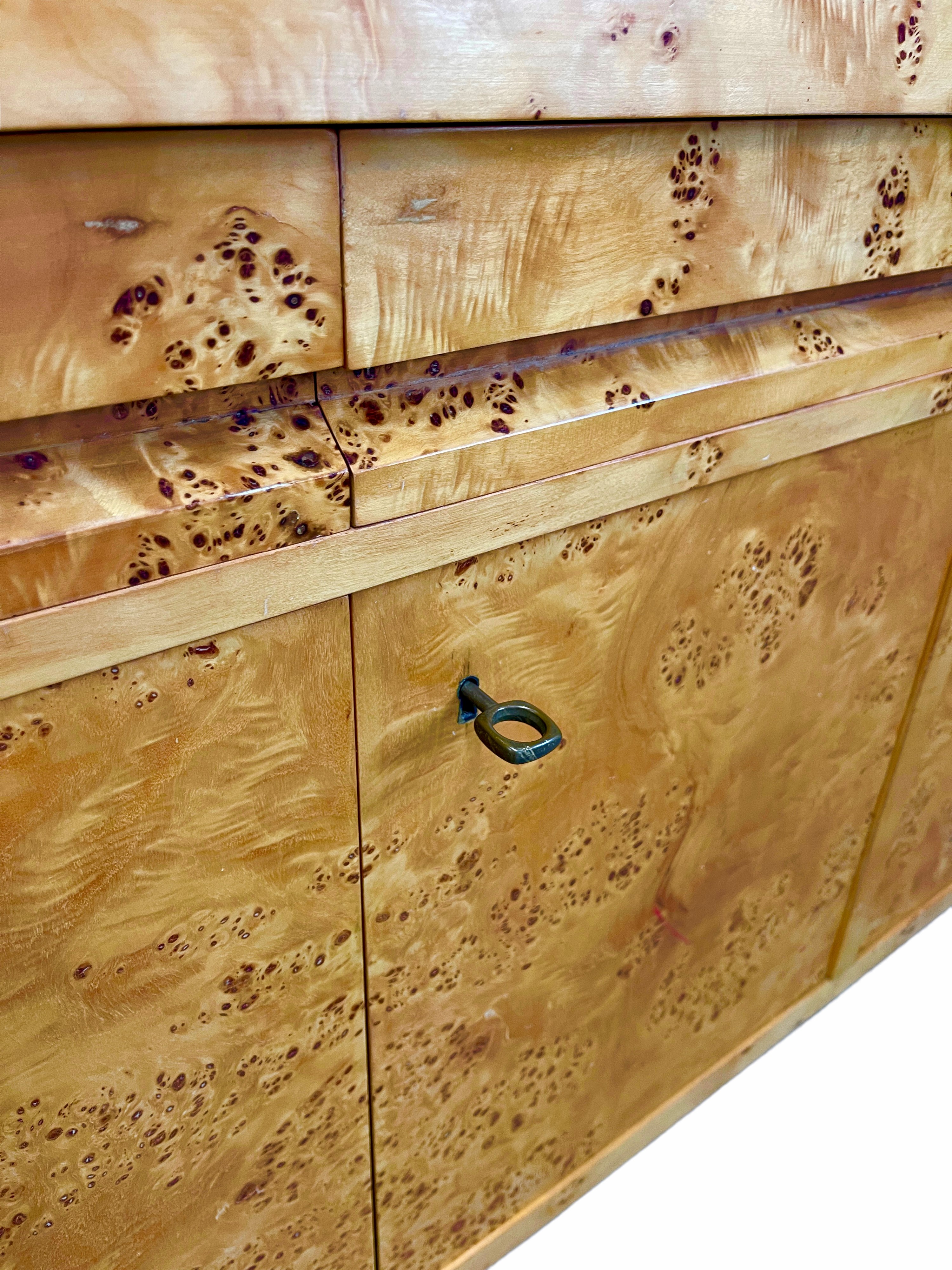 Sideboard in Radica
