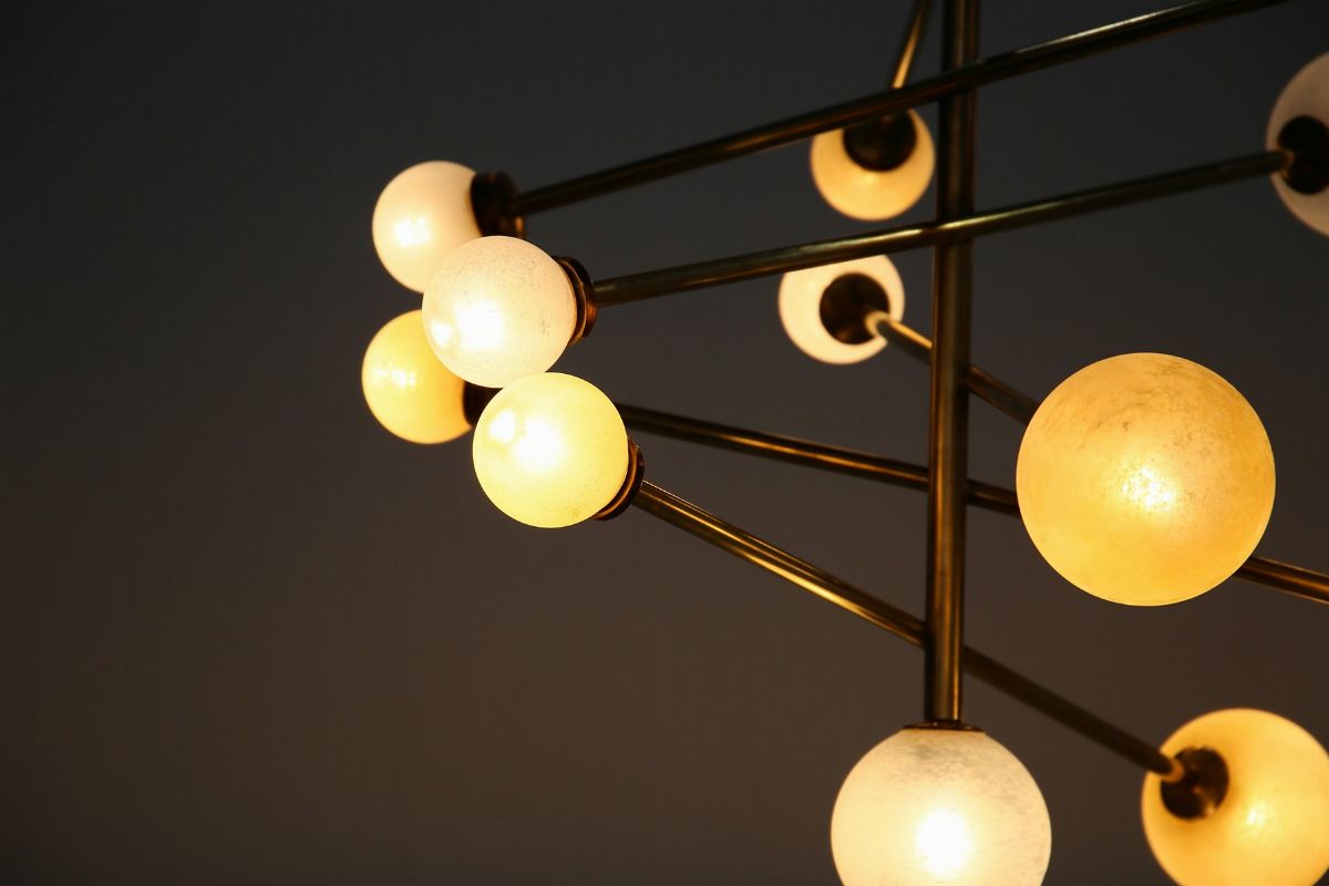 Lampadario da soffitto italiano in vetro e ottone