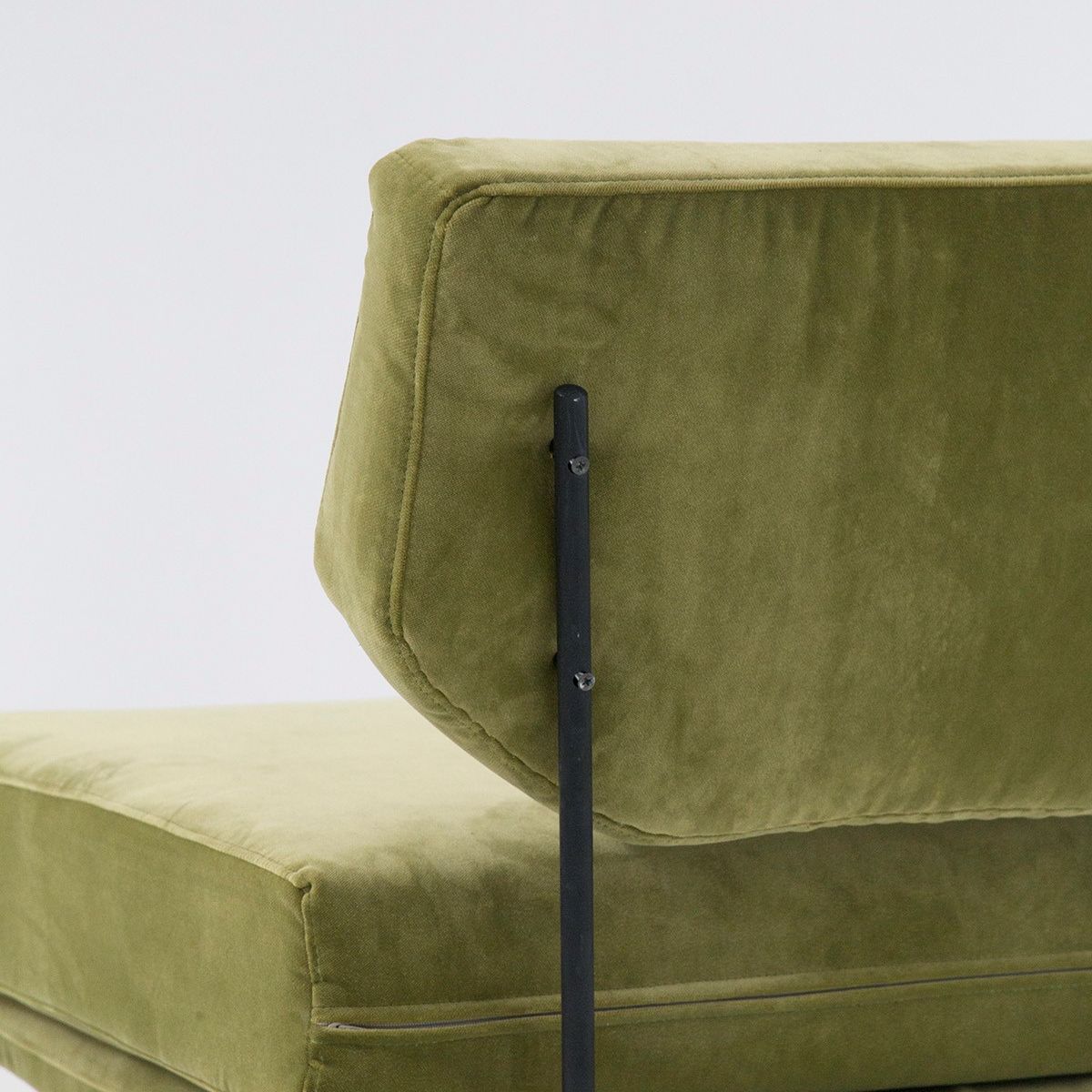 Elettra Armchairs By Stdio Bbpr For Arflex in Velvet And Iron