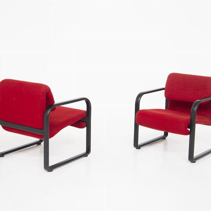 Coppia di poltrone Arflex in tessuto rosso e ferro