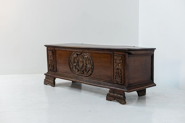 Antique Italian Chest of Drawer Tuscan