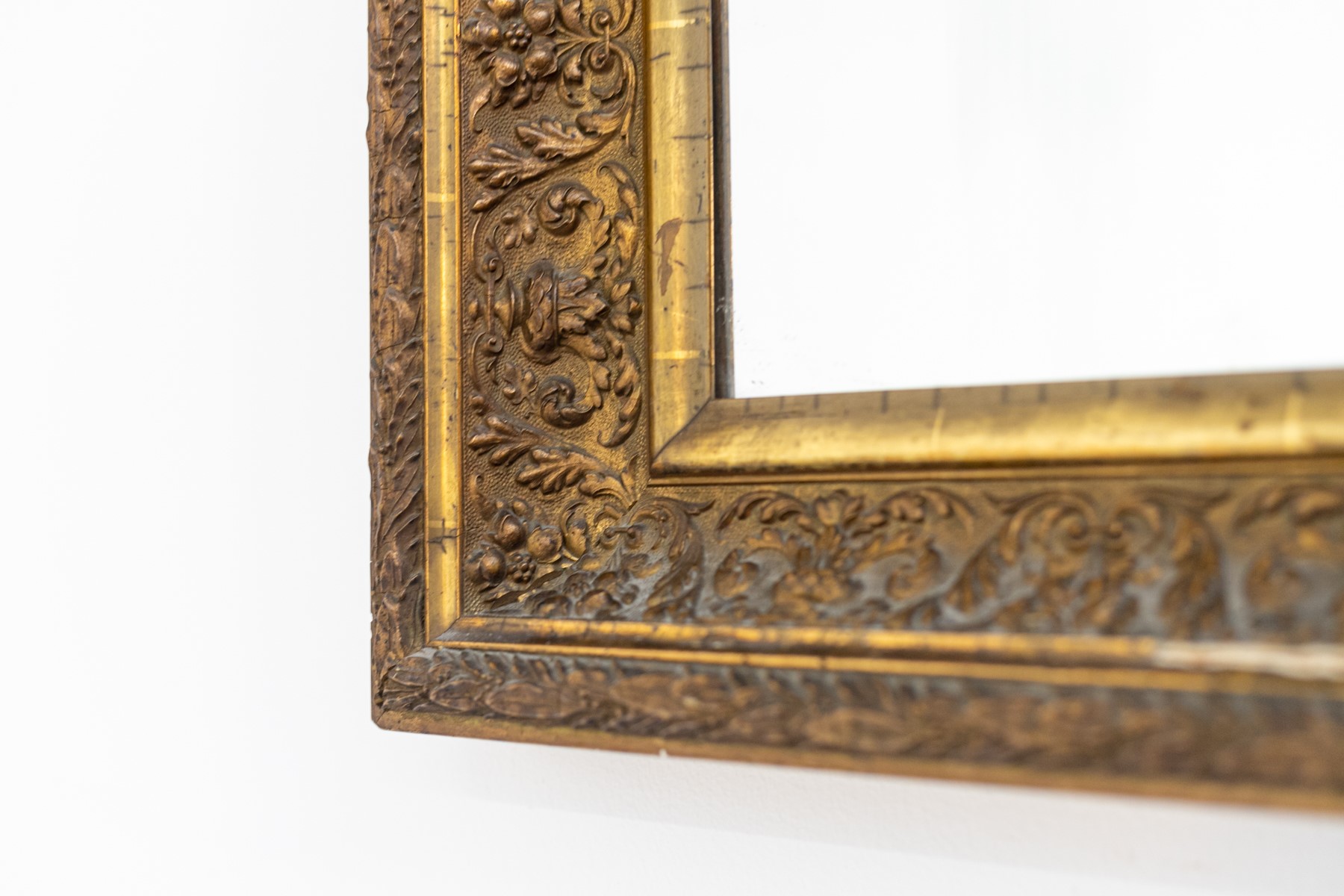 Manifattura Italiana - Specchio con Cornice in Legno Dorato e Lavorato