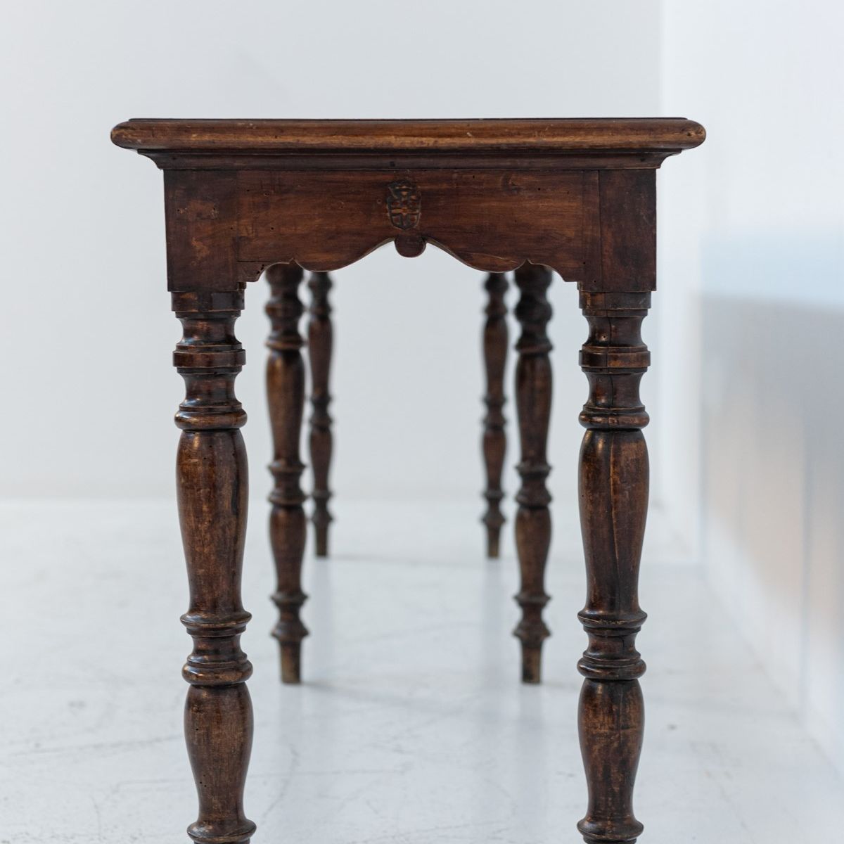 Grande Console Toscana in Legno di Noce