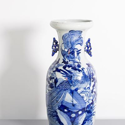 Vaso Cinese in Porcellana Dipinta in Bianco e Blu