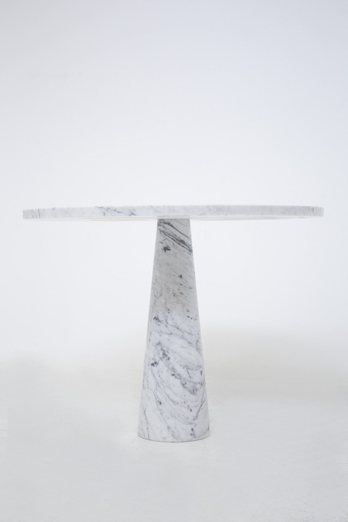 Angelo Mangiarotti Carrara Marble Table For Skipper, Original Label