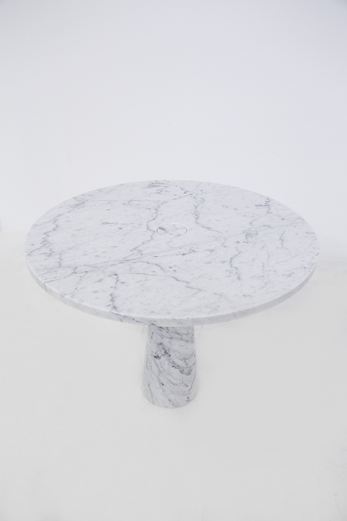 Angelo Mangiarotti Carrara Marble Table For Skipper, Original Label