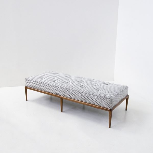T.H. Robsjohn-Gibbings - Daybed by T.H. Robsjohn-Gibbings
