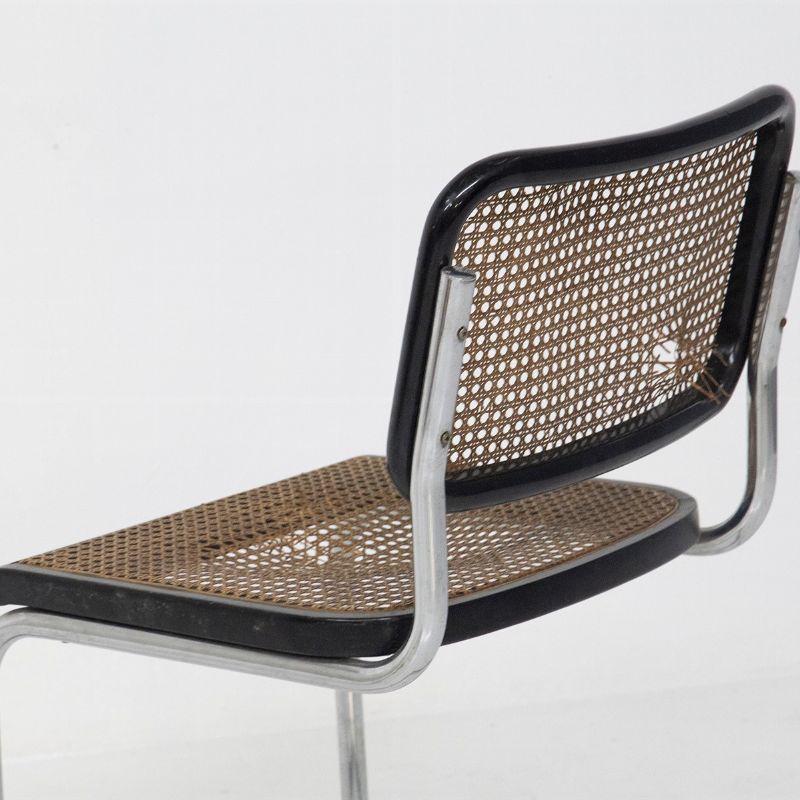 Coppia di Sedie di Marcel Breuer in Paglia di Vienna e Tubolare in Acciaio.