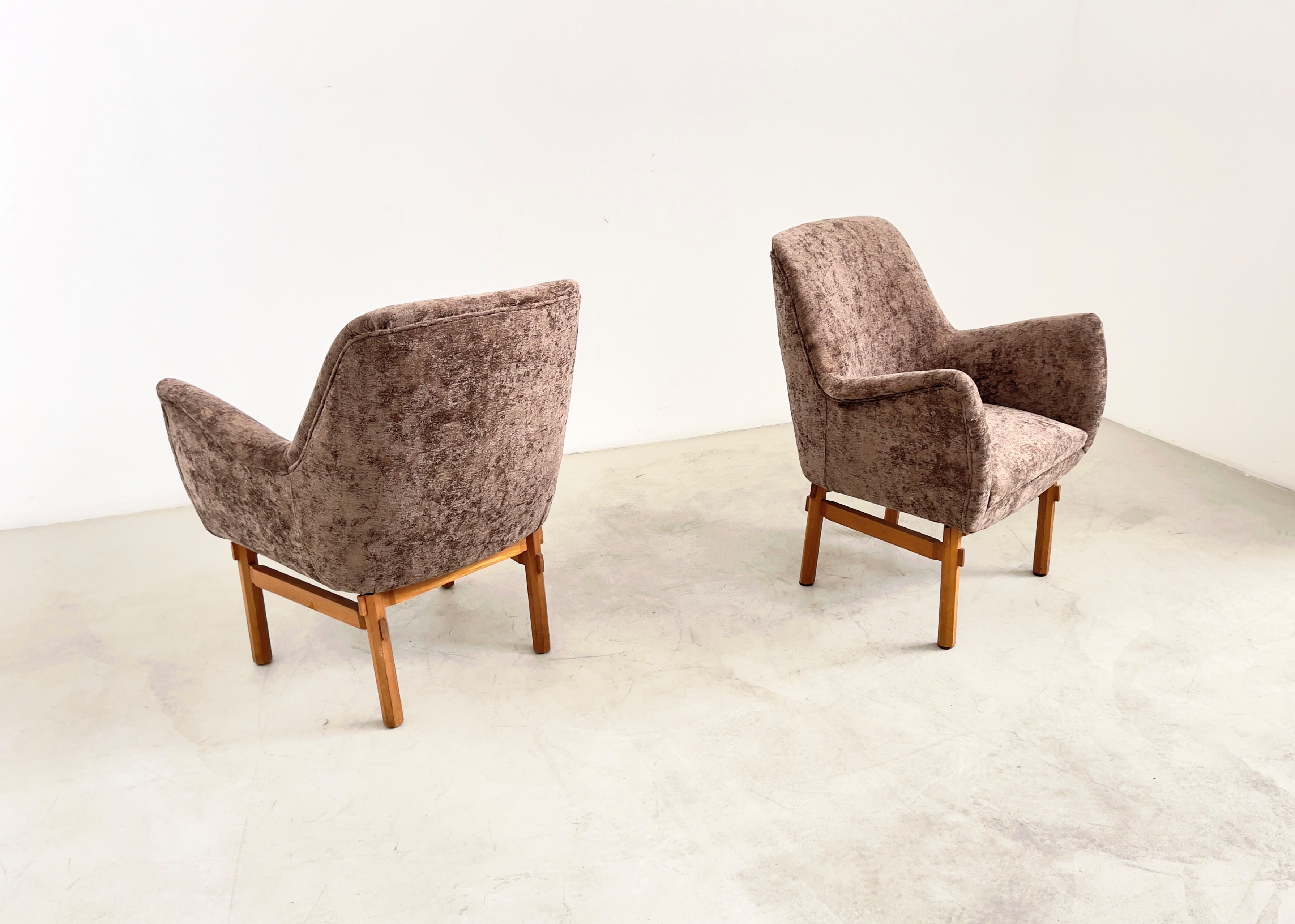 (attr.) Coppia di Poltrone Vintage Cassina