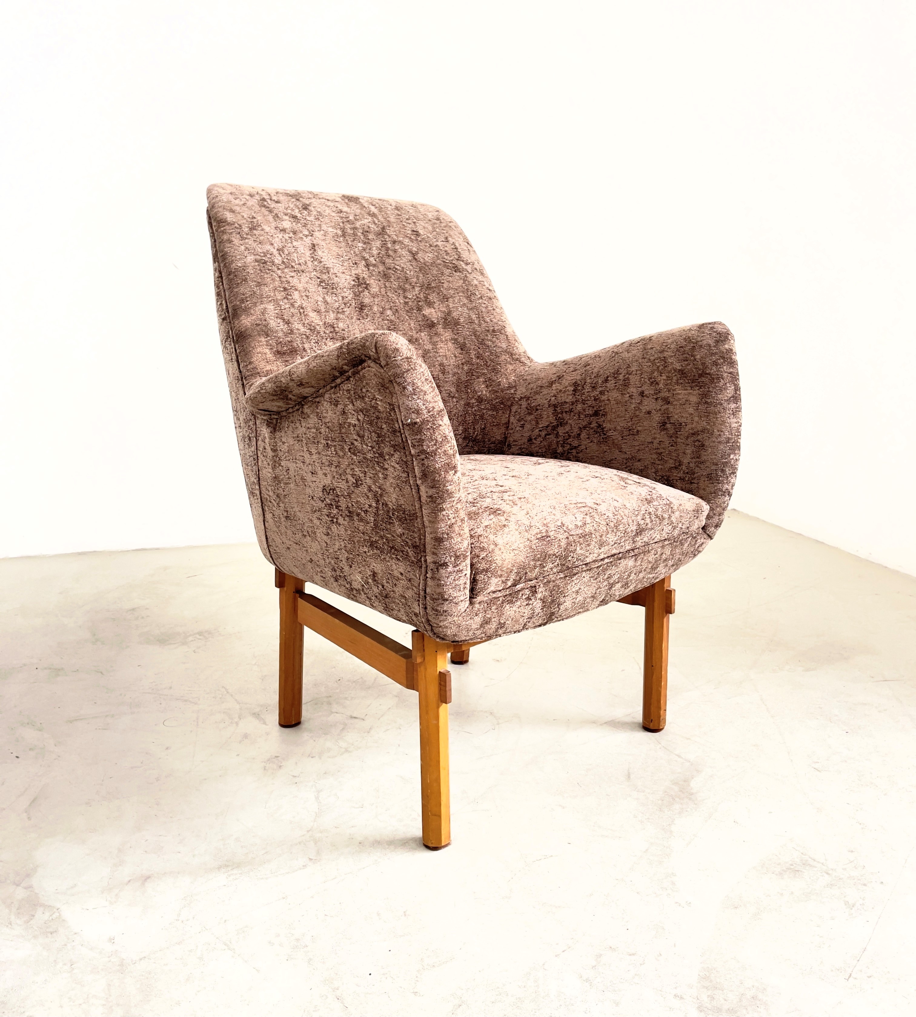 (attr.) Coppia di Poltrone Vintage Cassina