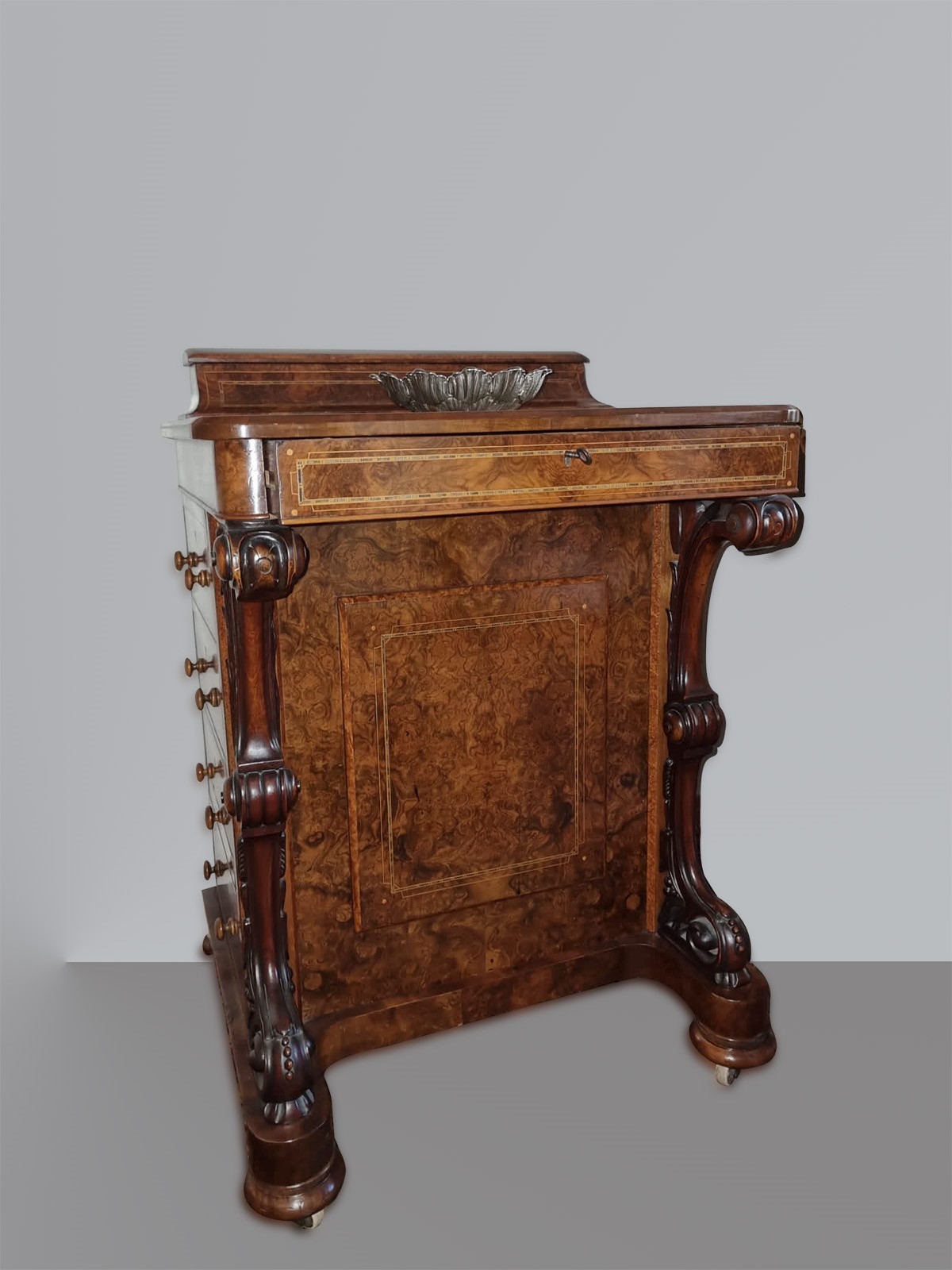 DAVENPORT English Writing Desk  - Auction DECORATIVE WORLD - LTWID Auction House