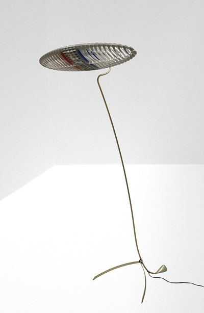 Lampada da Terra Titania di Alberto Meda e Paolo Rizzatto per Luceplan