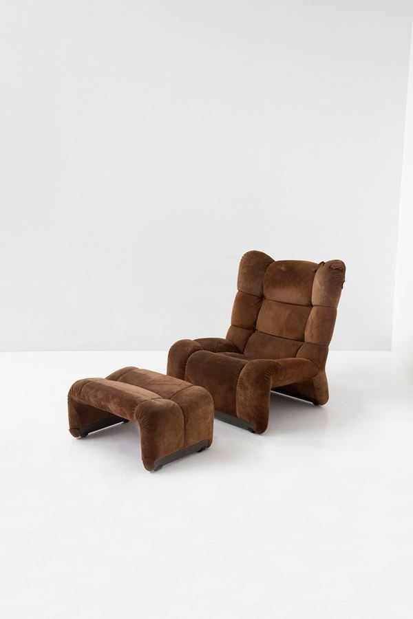 Poltrona e pouf in velluto attr. a Rossi di Albizzate