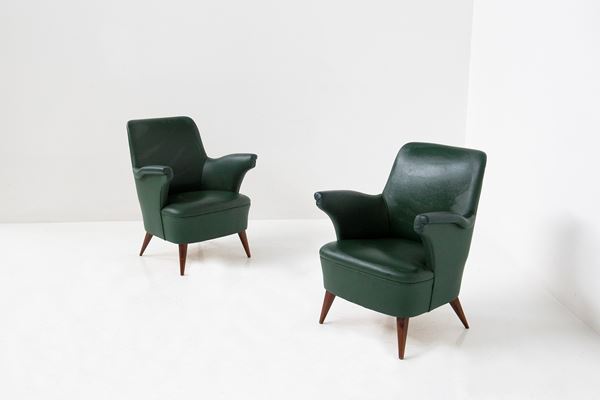 Nino Zoncada - Pair of armchairs in wood and leather attr. to Nino Zoncada