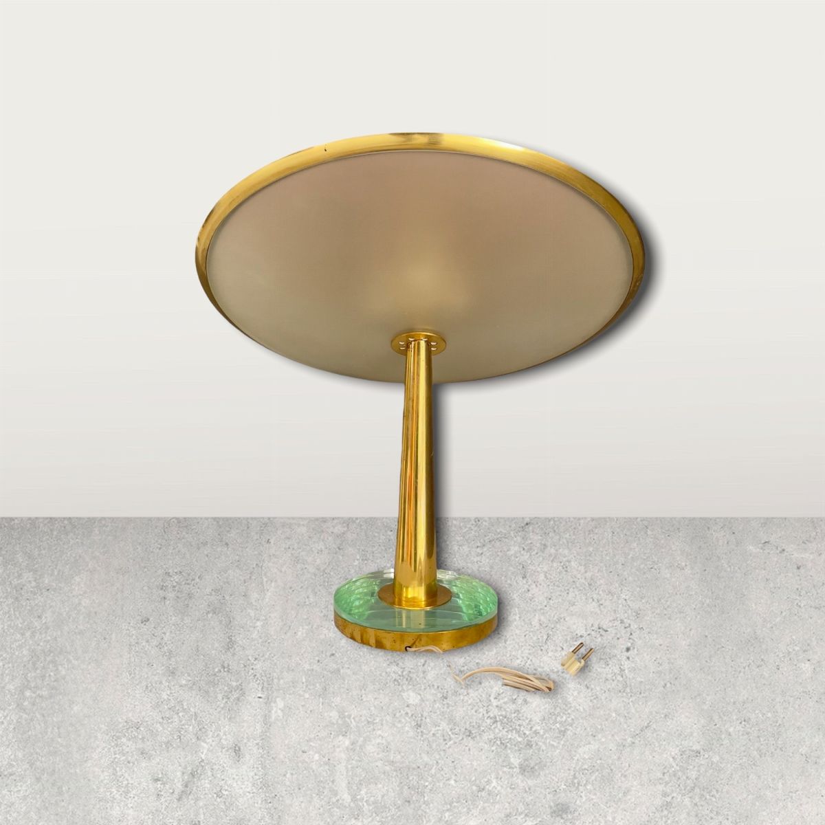 Max Ingrand For Fontana Arte Rare Disco Volante Mod. 1538 Table Lamp